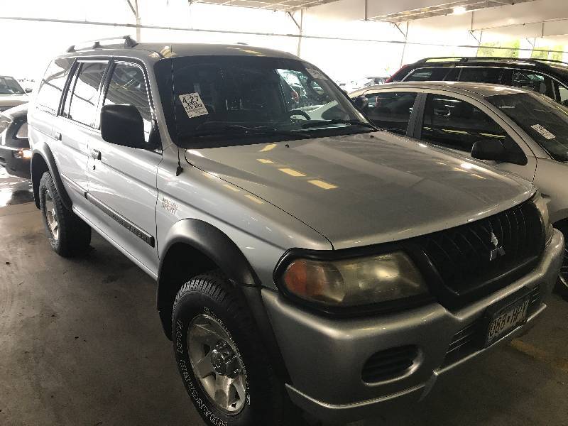 2004 Mitsubishi Montero LS AWD