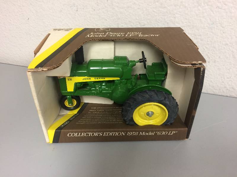 lot 8 image: John Deere 1958 Model 630LP