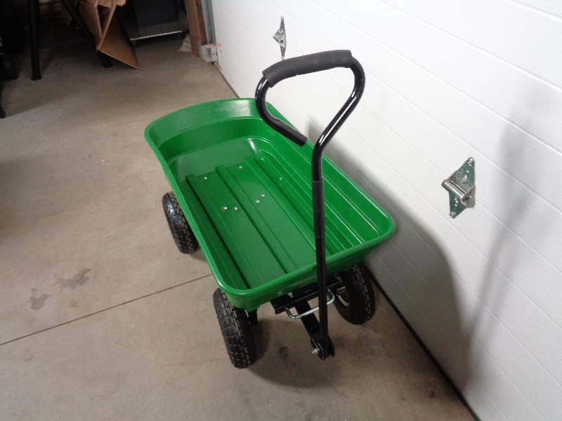 lot 1A image: Brand New Lawn and Garden Dumping Cart