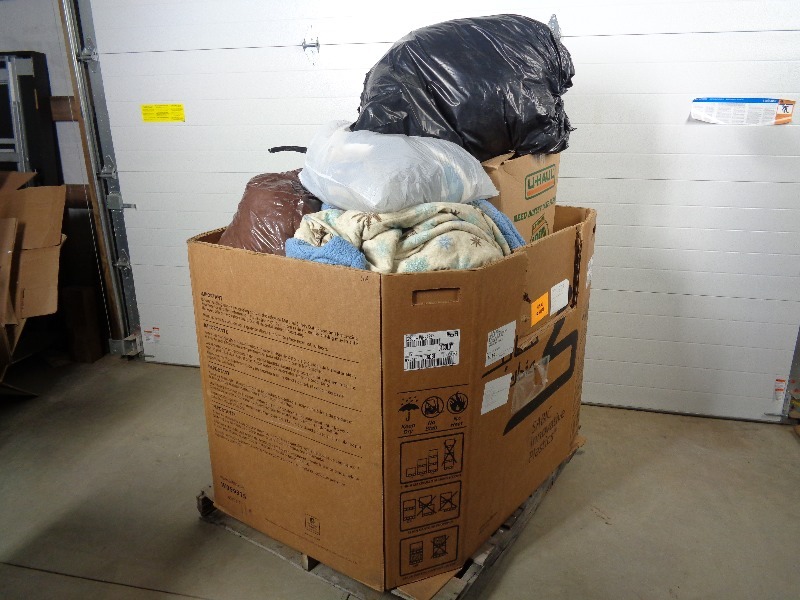 lot 5A image: Bulk Clothing  Blanket Lot for Resale