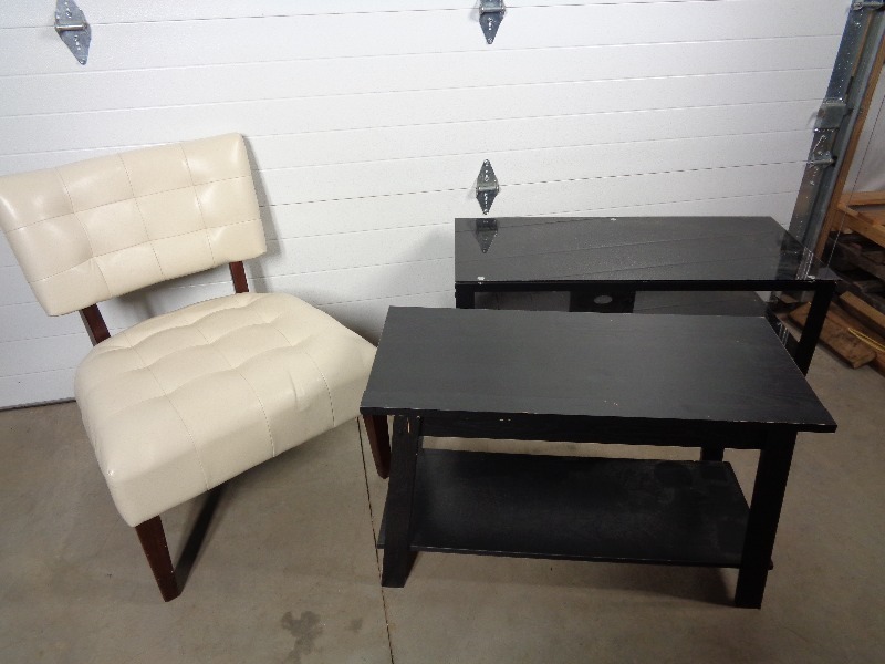 lot 132 image: Take What You Want Furniture