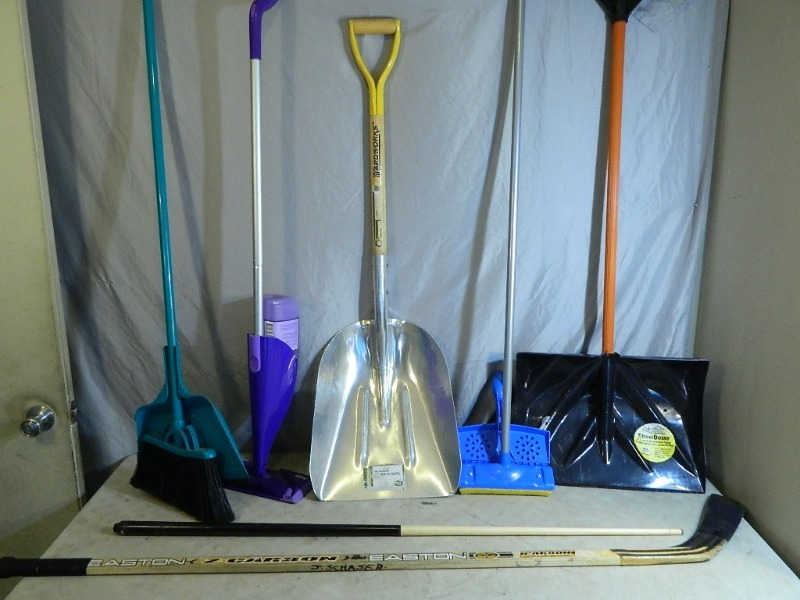 lot 38 image: Shovels, Mops, Broom, Hockey Stick, Etc
