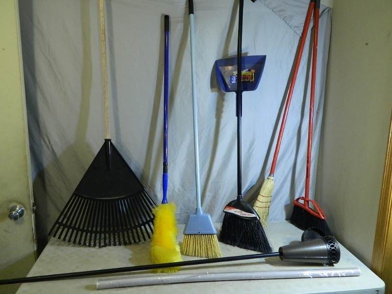 lot 39 image: Brooms, Rake, Tiki Torch, Etc
