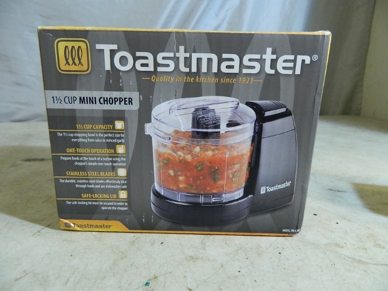 lot 143 image: New Toastmaster Mini Chopper