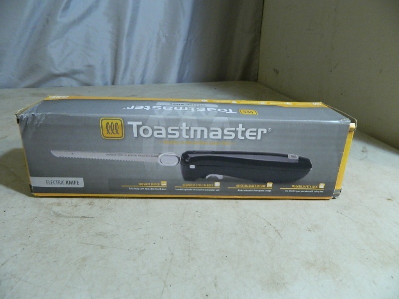 lot 144 image: New Toastmaster Electric Knife