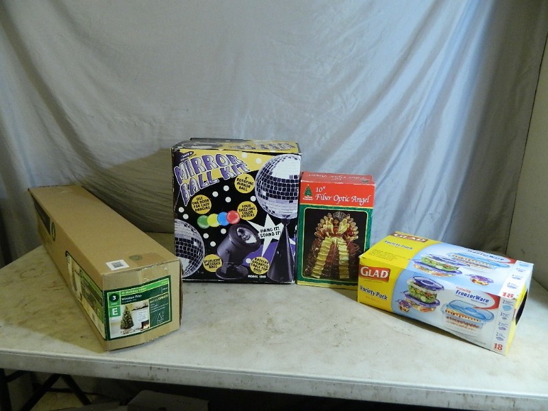lot 164 image: New Food Storage Set and More