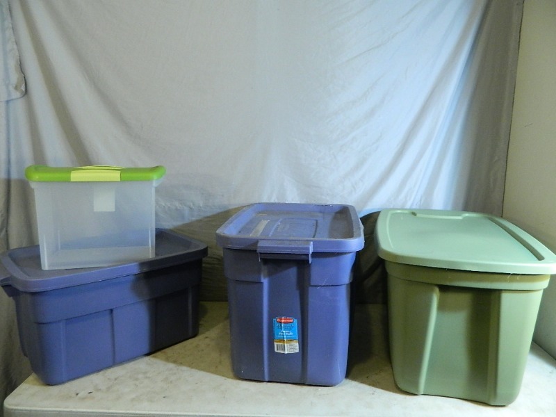 lot 166 image: 4 Assorted TotesStorage Containers with Lids