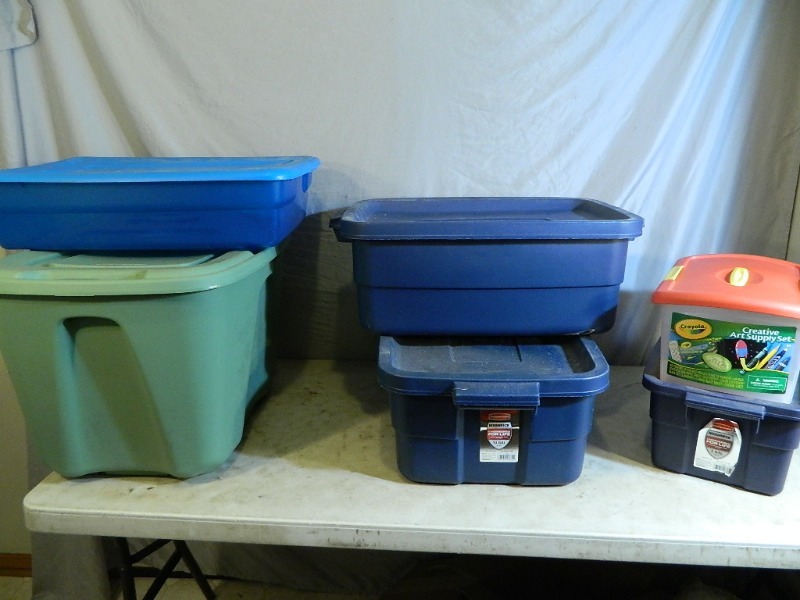 lot 183 image: 6 Assorted Totes  Storage Containers