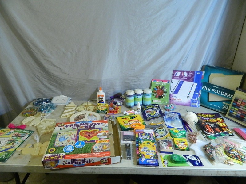 lot 186 image: Craft and Office Items