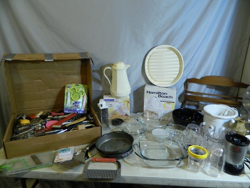 lot 205 image: Magic Bullet, New Utensils, and More
