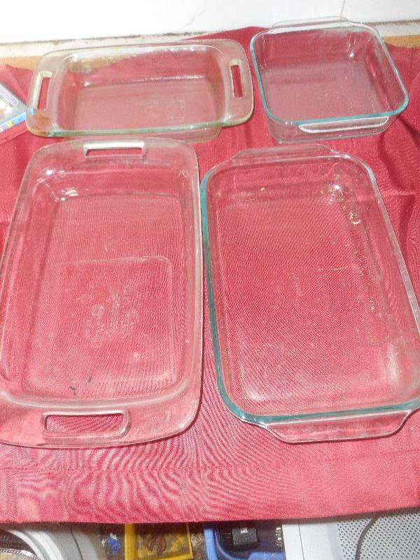 PYREX BAKING PANS