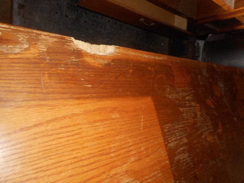 DRESSER