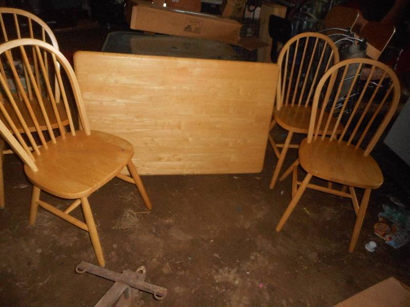 HONEY OAK DINETT SET