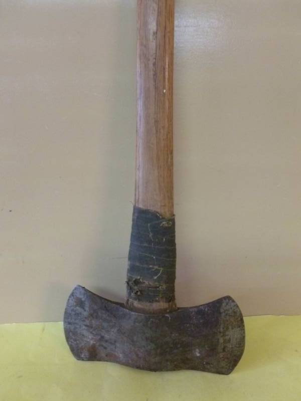 lot 45 image: Vintage Plumb Ax