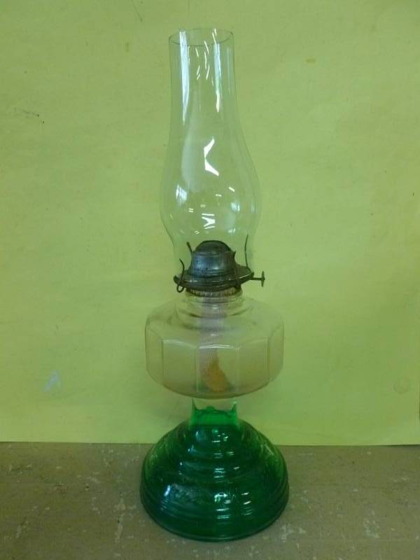 lot 63 image: Vintage Oil Lamp