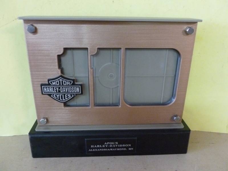 lot 92 image: Harley Davidson Collectible