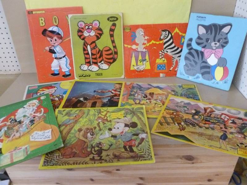 lot 103 image: Vintage Kids Puzzles
