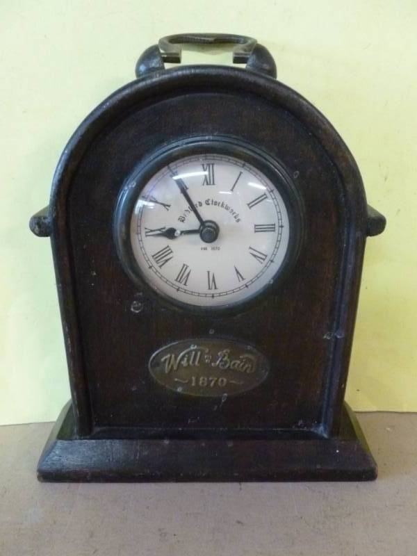 lot 109 image: Clock