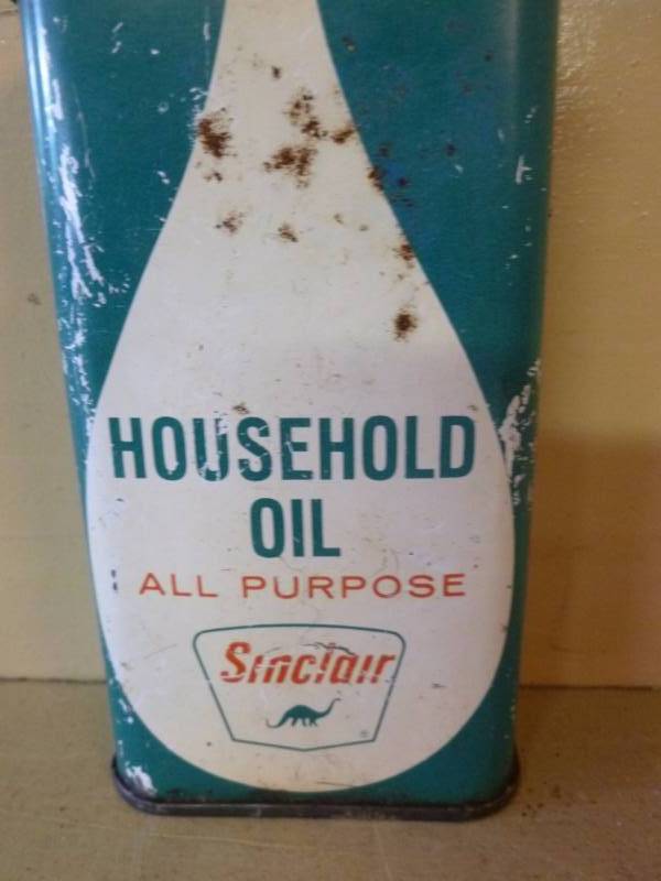 lot 128 image: Vintage Oil Can