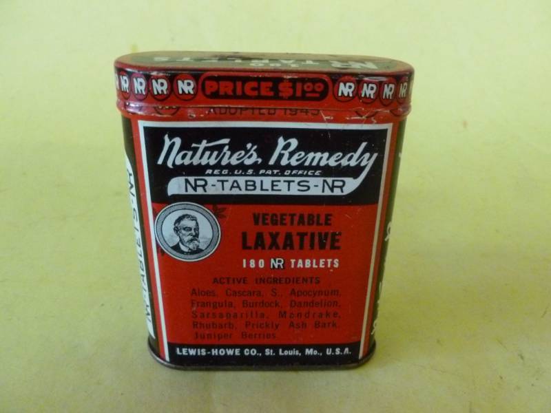 lot 150 image: Vintage Metal Container
