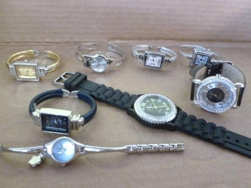 lot 183 image: Watches