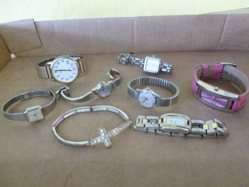 lot 185 image: Watches