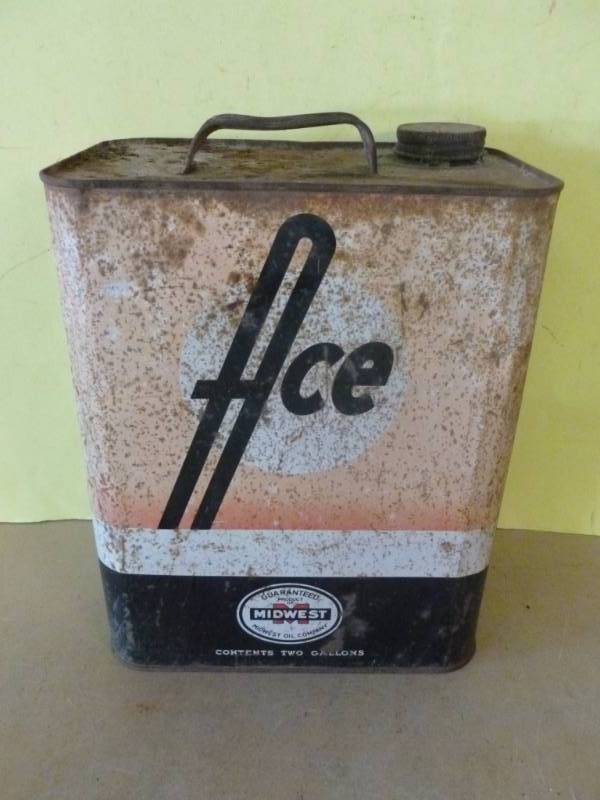 lot 199 image: Vintage Oil Can