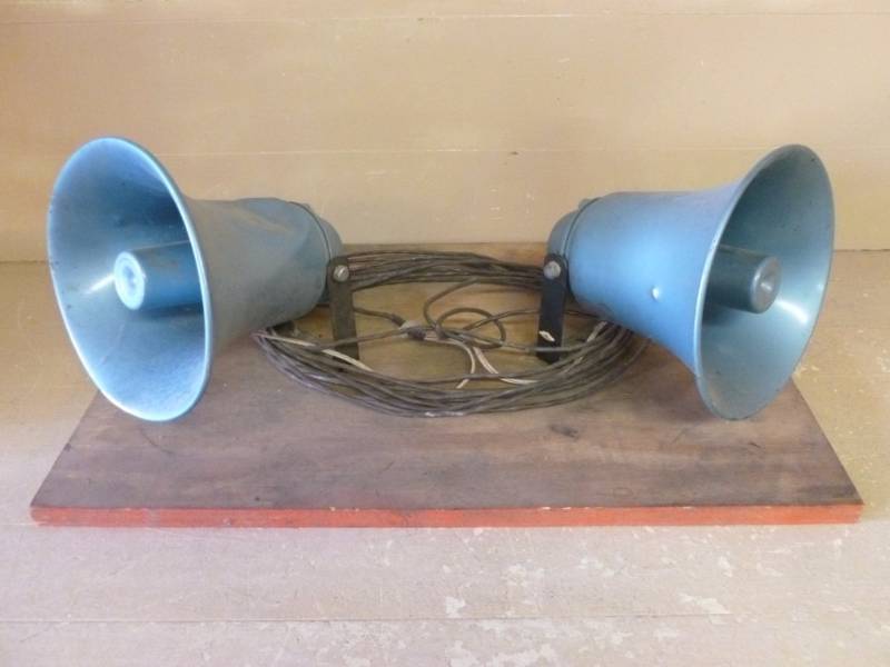 lot 237 image: Loudspeakers