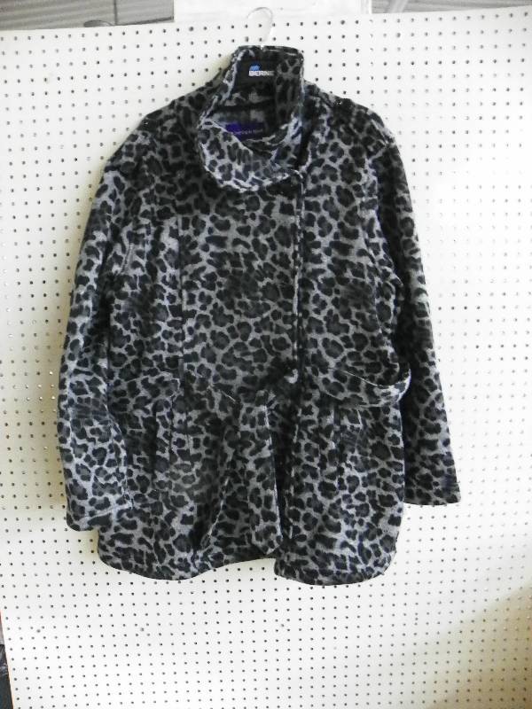 Madden Girl JR Plus SWEATER FL Leopard 3X