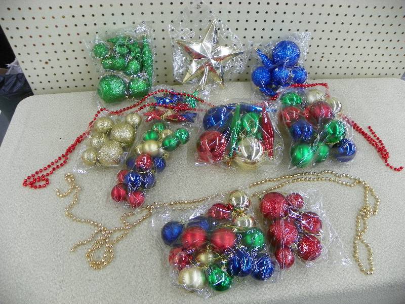 Alcove 100pc Ornament Set-Traditional