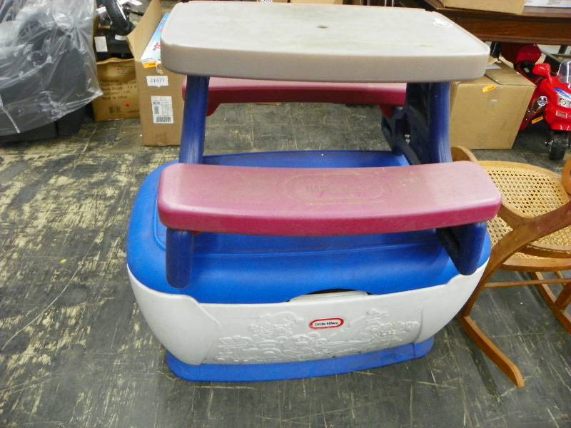 LITTLE TIKES TOY BOX WITH CONTENTS  AND PICNIC TABLE