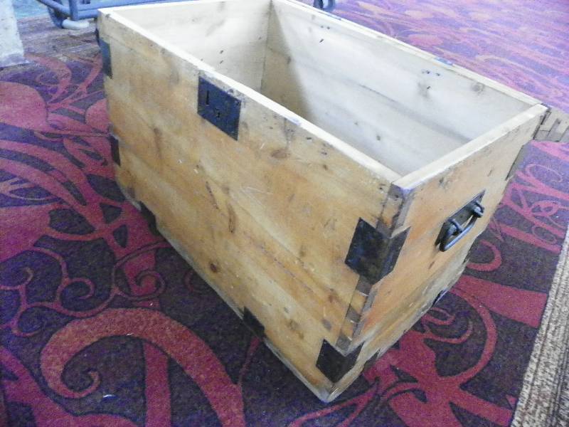 SMALL WOODEN TRUNK