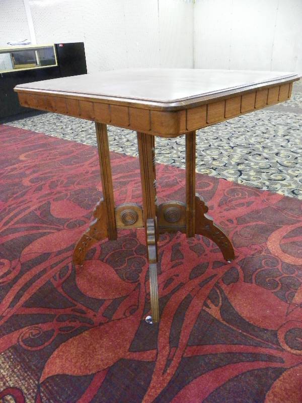 VINTAGE SIDE TABLE, 30 X 22 X 29 TALL