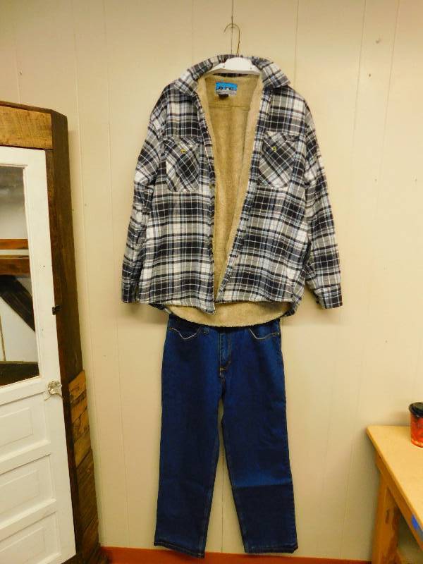 lot 101 image: Guide Gear Mens Flannel-Lined Denim Jeans & Mens Button Front Sherpa Lined ShirtJacket