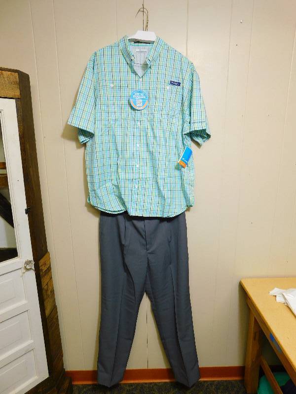 lot 108 image: Italian Military Surplus Wool Dress Pants used & Columbia Mens PFG Super Tamiami Short-Sleeve Shirt