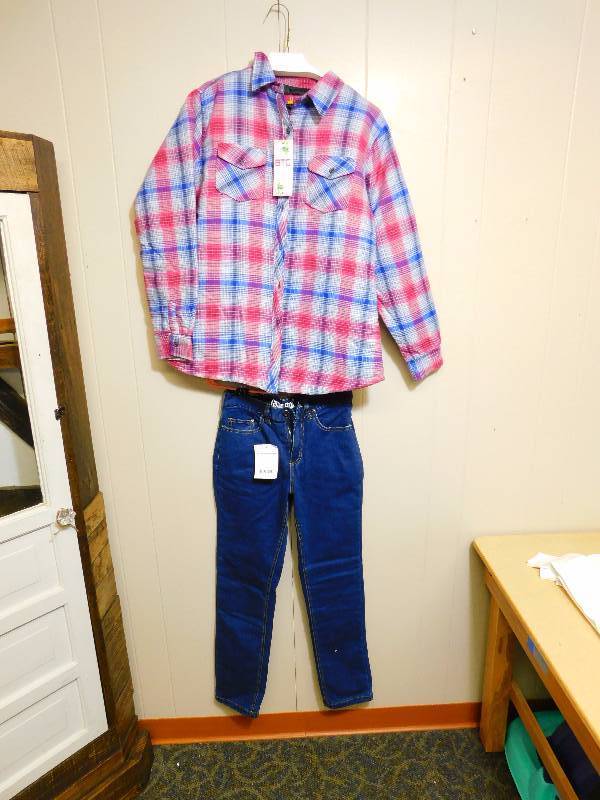 lot 110 image: Womens Button-Front Quilt-Lined Shirt & Guide Gear Womens Fleece-Lined Jeans