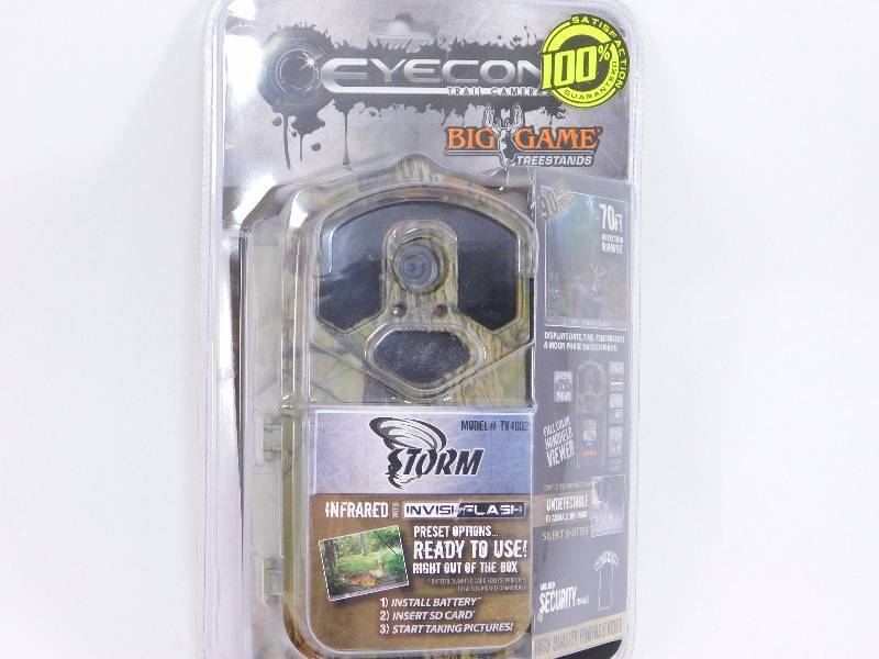lot 59 image: Big Game Eyecon Storm Invisi-Flash Infrared Trail  Game Camera, 9MP