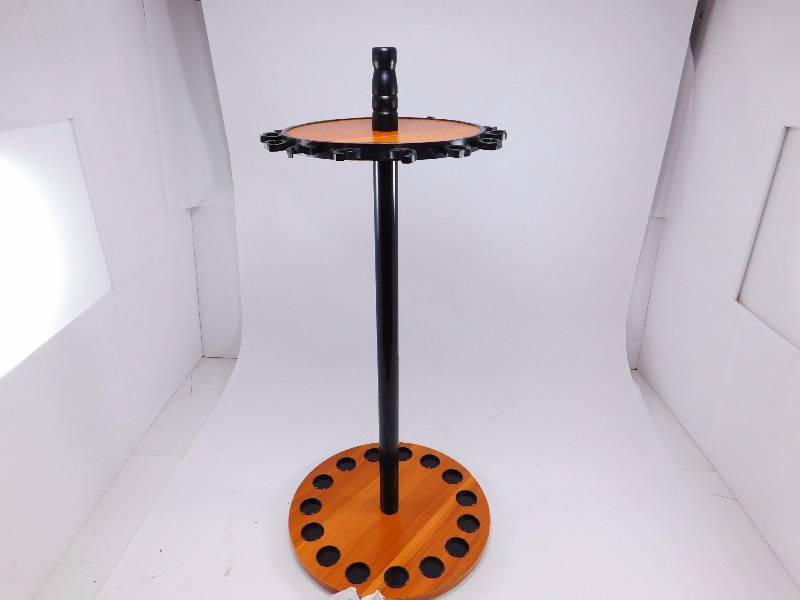 lot 73 image: Organized Fishing 16 - Rod Round Floor Rod Rack