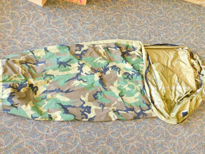lot 76 image: U.S. Military Surplus GORE-TEX Bivy Cover, Used