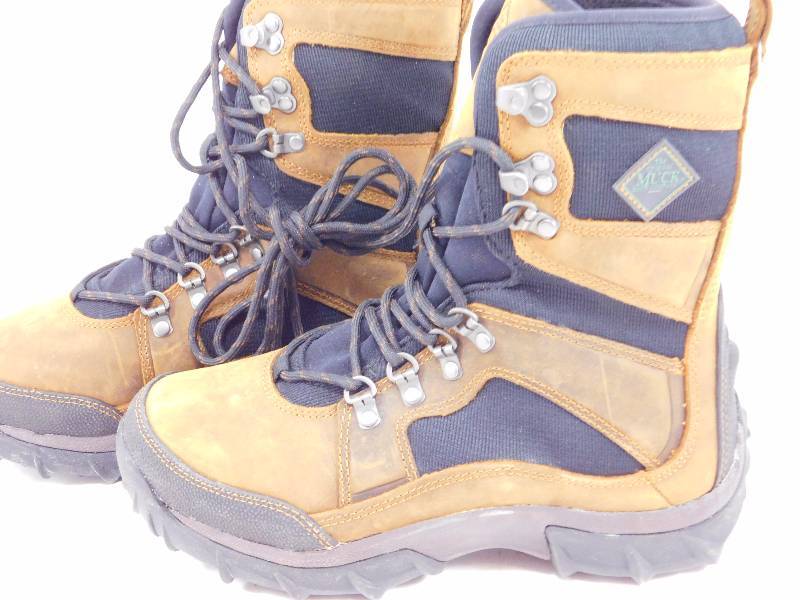 lot 140 image: Muck Boots Peak Essential Boots Mens Size 7