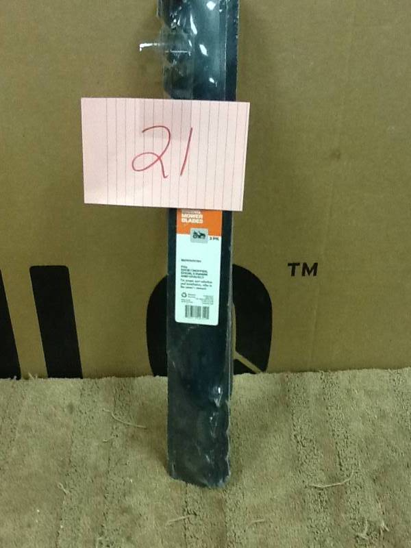 lot 21 image: 60 in. Universal Commercial Blades (Package Qty. 3) New