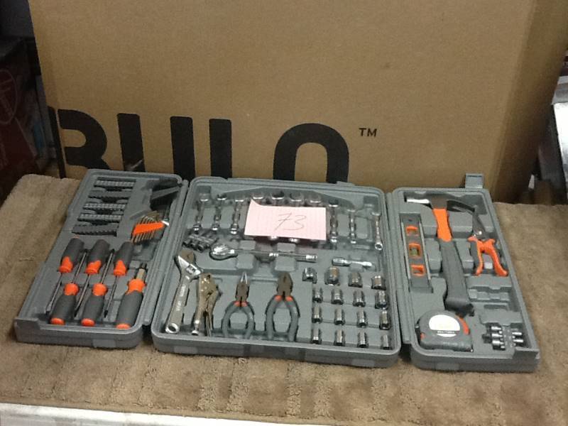 lot 73 image: HDX Homeowners Tool Set (137-Piece)