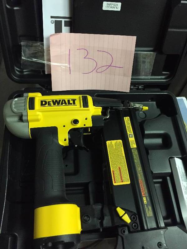 lot 132 image: Dewalt 18-Gauge Pneumatic Brad Nailer DWFP12233