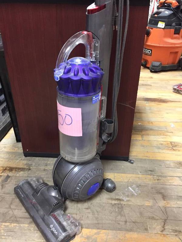 lot 150 image: Dyson Ball used missing accesories in working condition