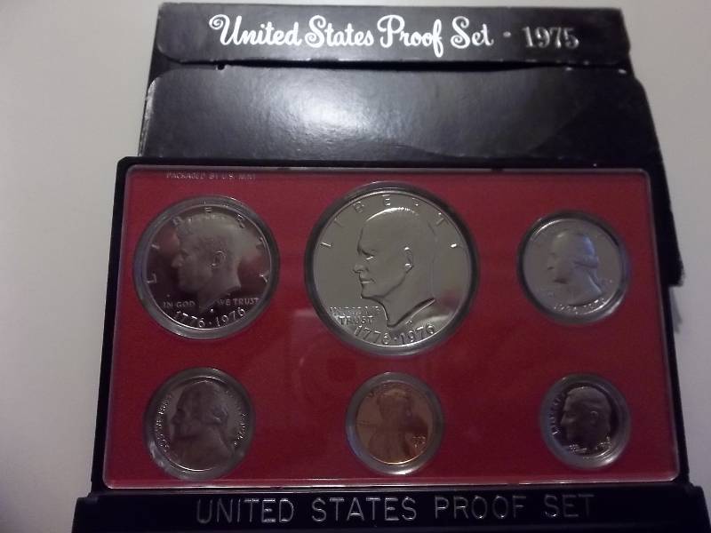 lot 1 image: 1975 US Proof Set In Original Box