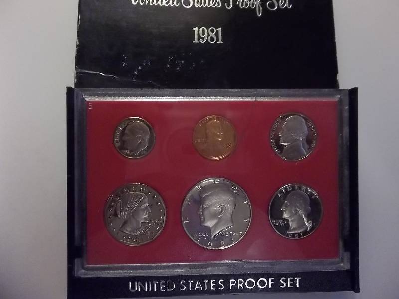 lot 7 image: 1981 US Proof Set In Original Box