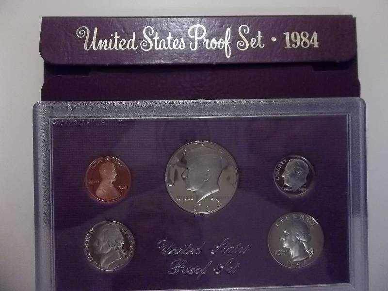 lot 10 image: 1984 US Proof Set In Original Box
