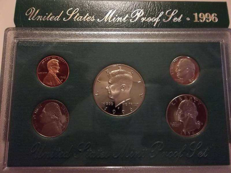 lot 23 image: 1996 US Proof Set In Original Box