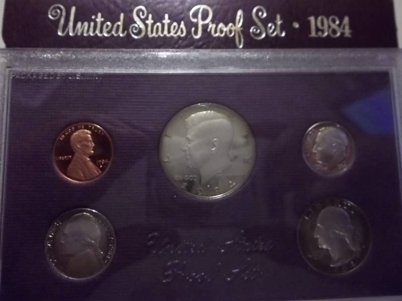 lot 38 image: 1984 US Proof Set In Original Box