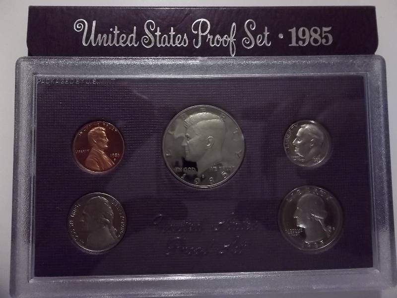 lot 39 image: 1985 US Proof Set In Original Box